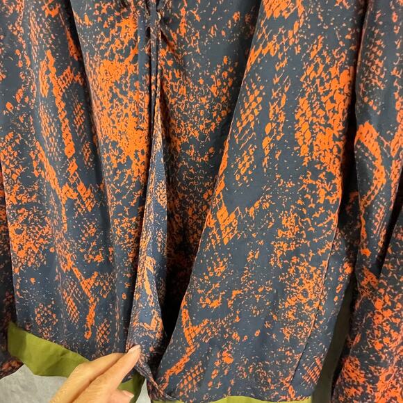 Cabi Blouse SMALL long sleeves faux criss cross relaxed fit tie V-neck work - Picture 11 of 16